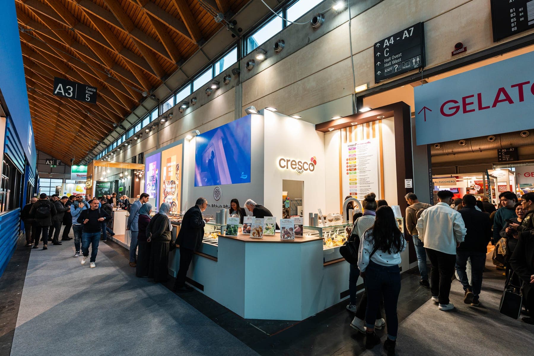 Cresco · allestimento Roxam